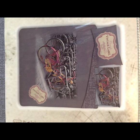 Duvet Cover+ Pillowcases Twin size - Picture 4 of 5